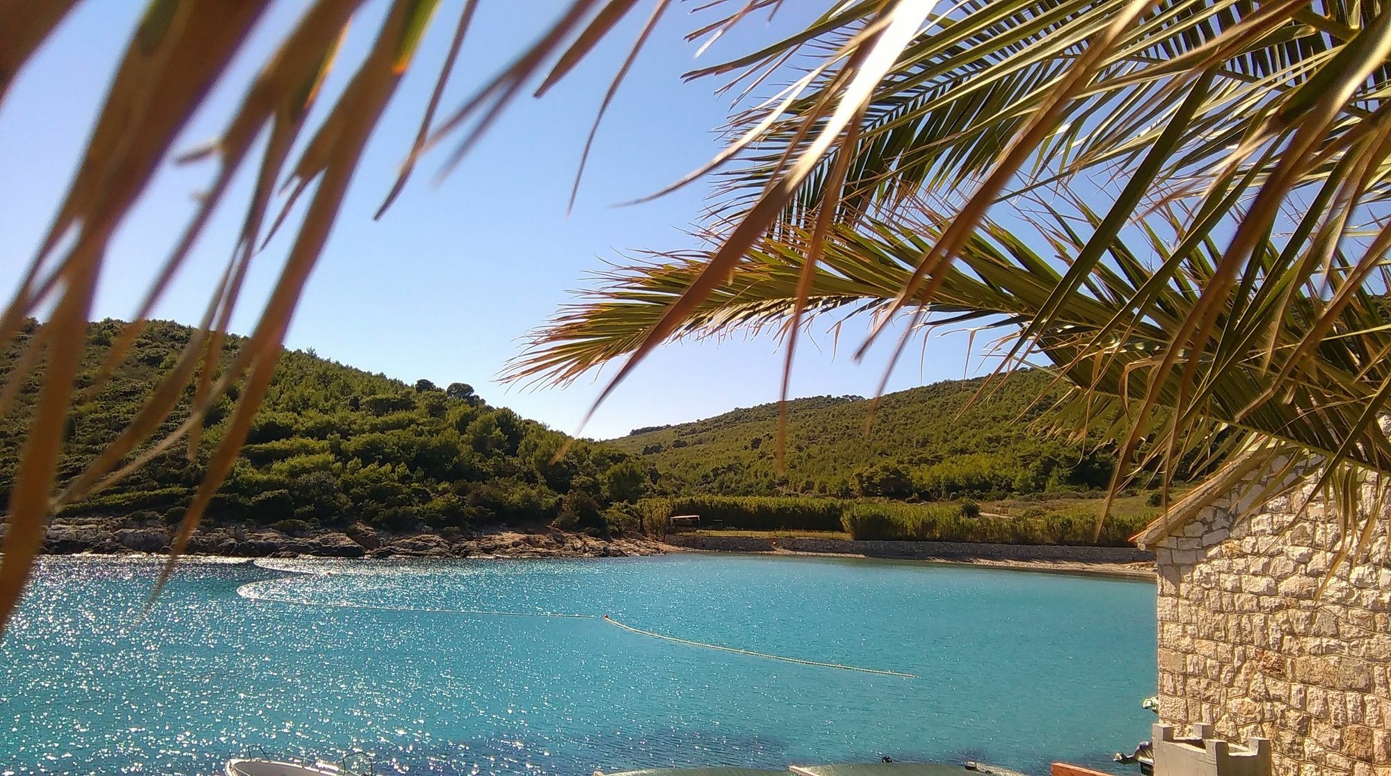 Resort Village T.N. Milna Vis Esterno foto