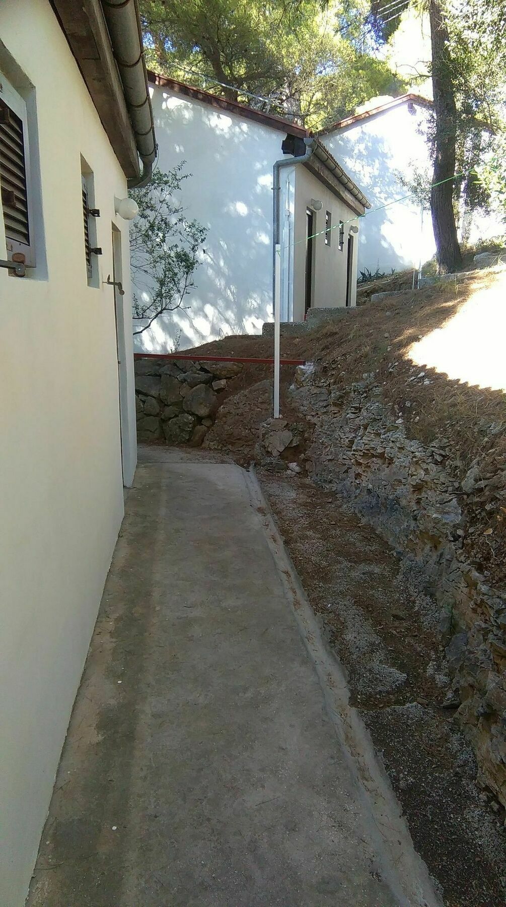 Resort Village T.N. Milna Vis Esterno foto